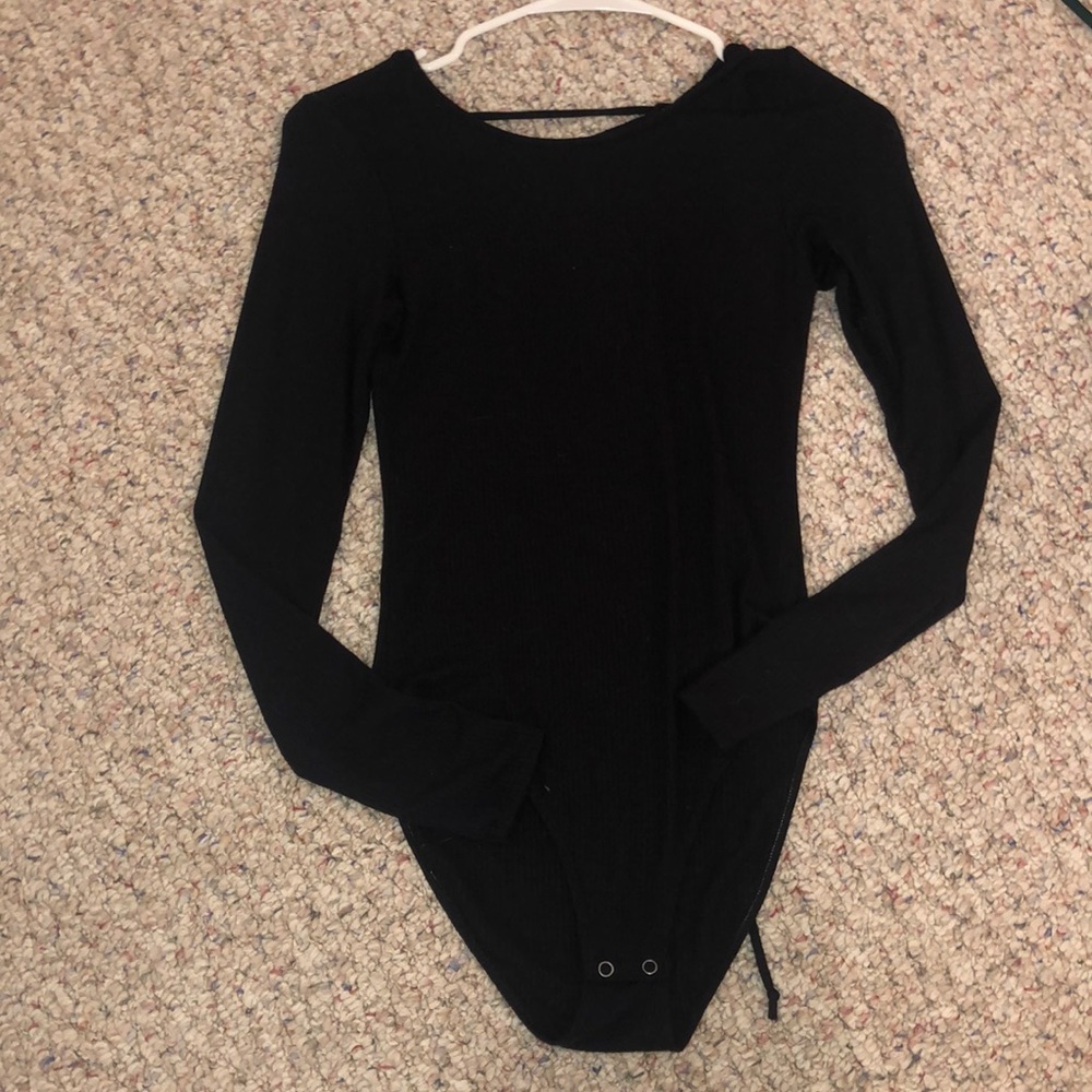Cross back black bodysuit